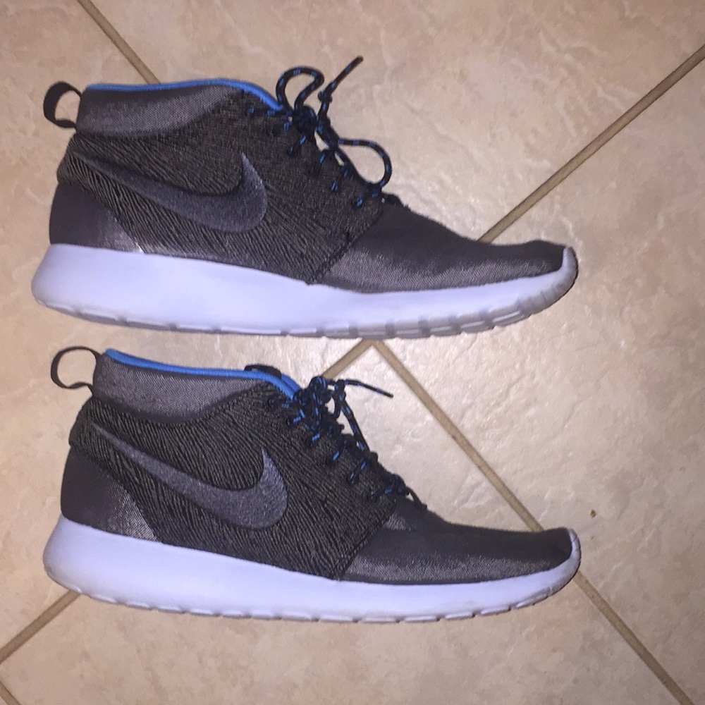 Nike Roshe Mid ‘Paris’